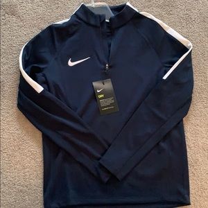 Youth navy blue Nike dry-fit long sleeve pullover